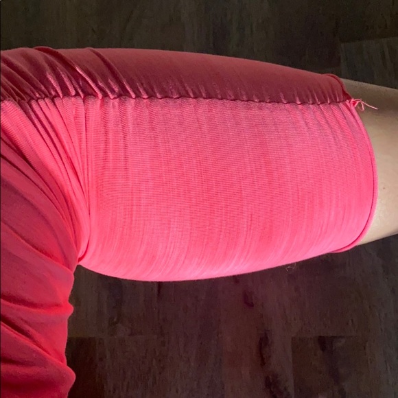 Leo Star Crops - Picture 4 of 4